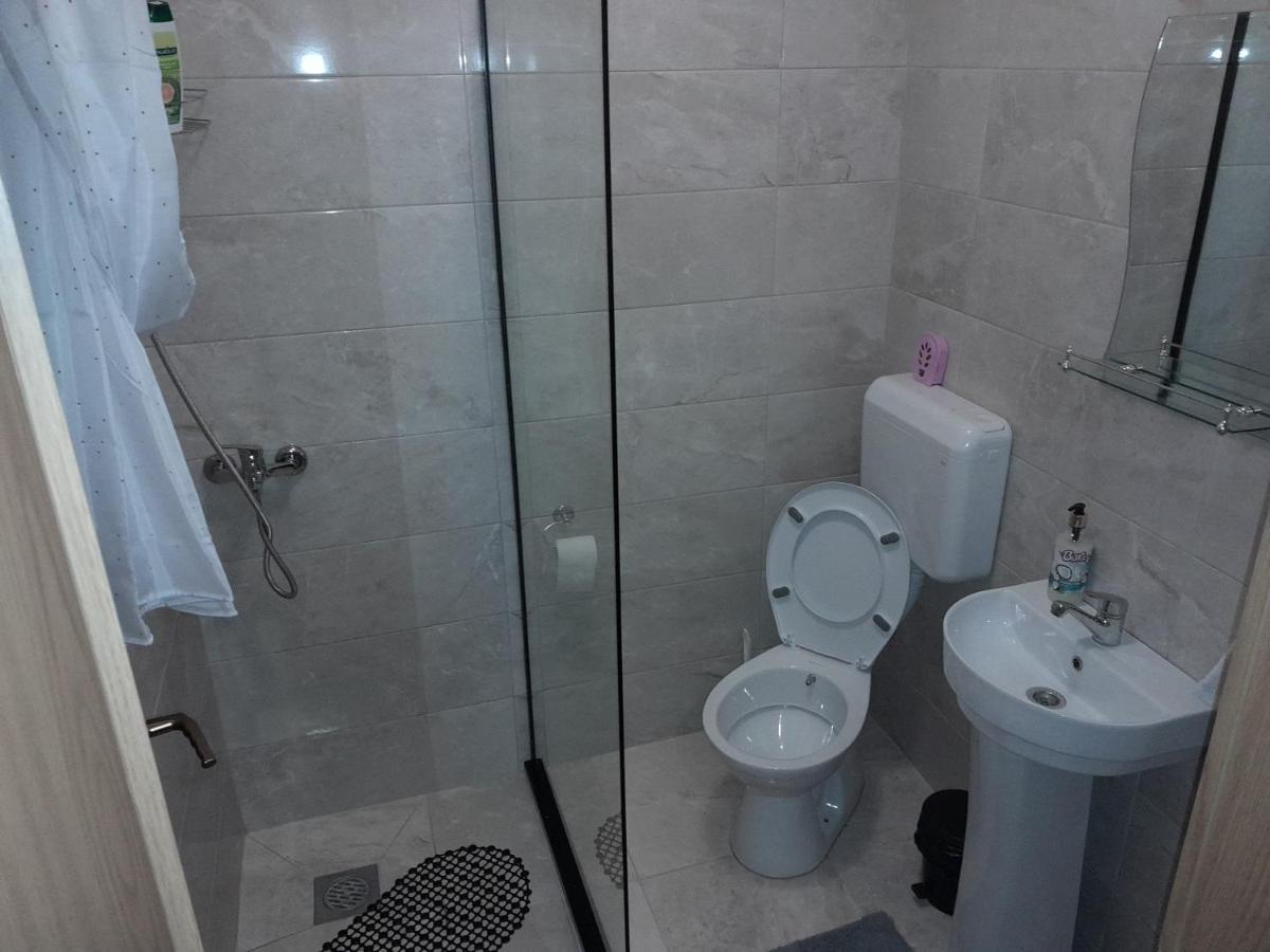 Gray Apartament 2 Priştine Dış mekan fotoğraf